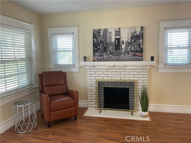 Detail Gallery Image 3 of 11 For 267 S K St, San Bernardino,  CA 92410 - 2 Beds | 1 Baths