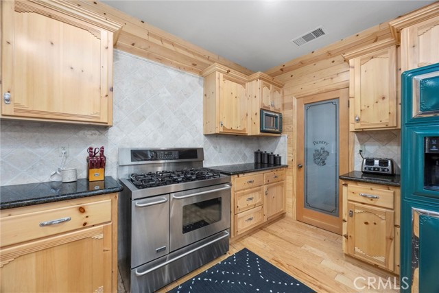 Detail Gallery Image 27 of 71 For 10820 Bonita Way, Wofford Heights,  CA 93285 - 4 Beds | 3 Baths