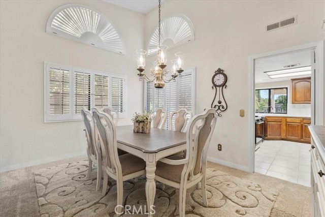 6641 Hawarden Drive, Riverside CA: https://media.crmls.org/medias/55f22537-3eb1-43c9-84ad-83f253a7f20a.jpg