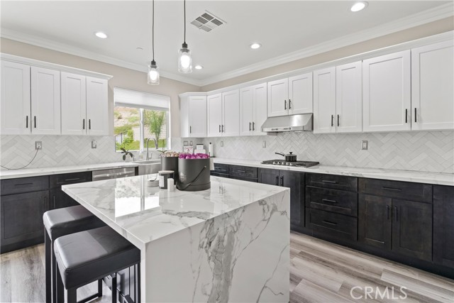 Detail Gallery Image 14 of 44 For 20508 Charlie Ct, Saugus,  CA 91350 - 4 Beds | 3 Baths