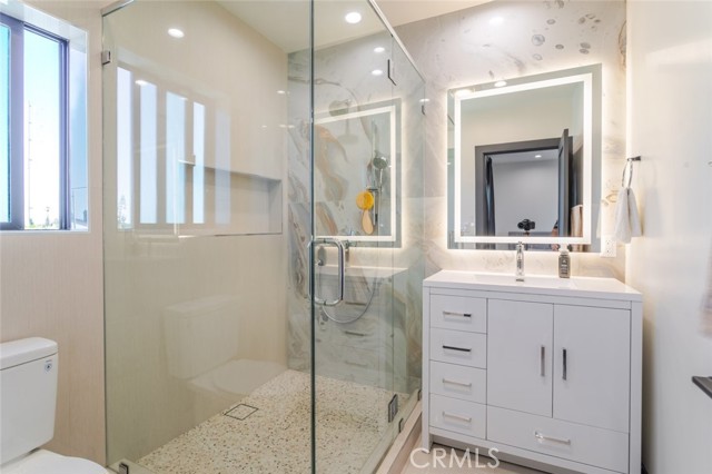 Detail Gallery Image 28 of 37 For 8252 Morse Ave, North Hollywood,  CA 91605 - 3 Beds | 3 Baths