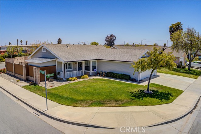 2130 Calle Mirasol, Santa Maria CA: https://media.crmls.org/medias/55f4e47d-c633-4391-a75c-81a554f538d7.jpg