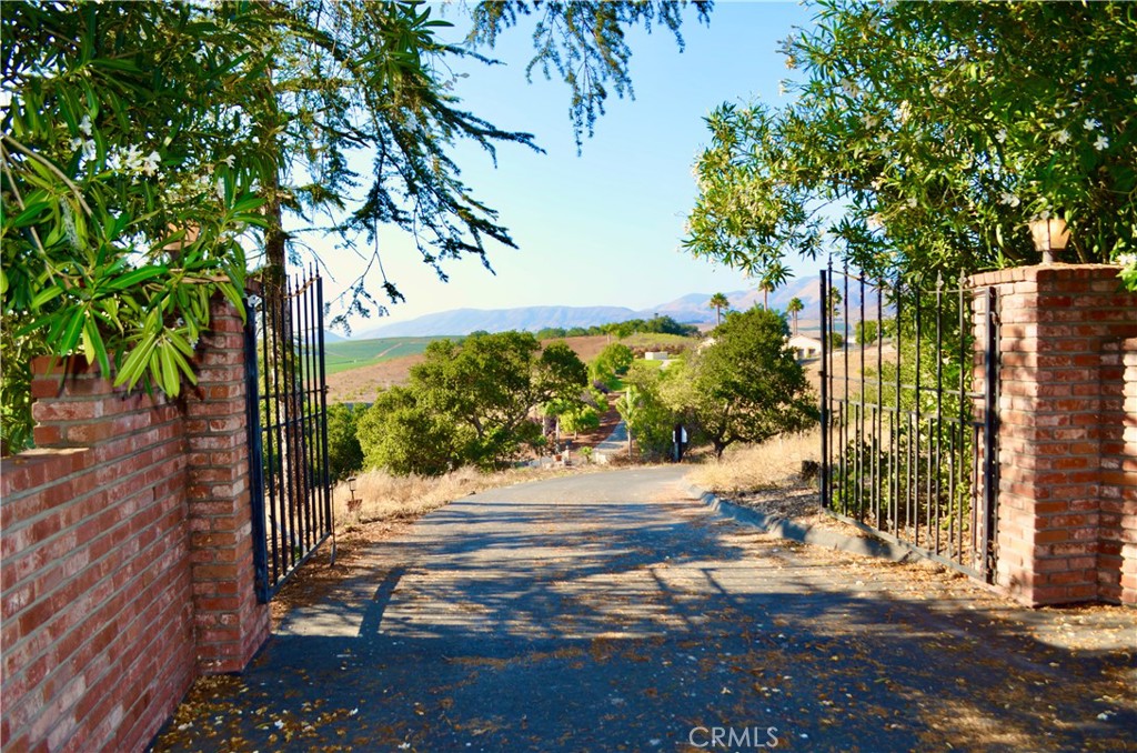 1195 Tiffany Ranch Road