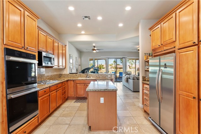80358 Avenida Santa Alicia, Indio CA: https://media.crmls.org/medias/55f58645-17d0-4771-b188-cfab0562d8b2.jpg