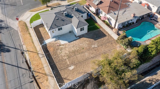 Detail Gallery Image 35 of 35 For 8002 Hazeltine Ave, Panorama City,  CA 91402 - 3 Beds | 2 Baths