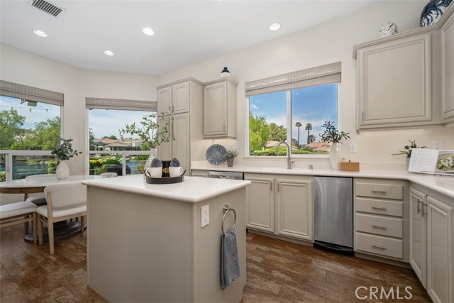 Detail Gallery Image 15 of 45 For 22971 Castle Pines Ct, Murrieta,  CA 92562 - 3 Beds | 2/1 Baths