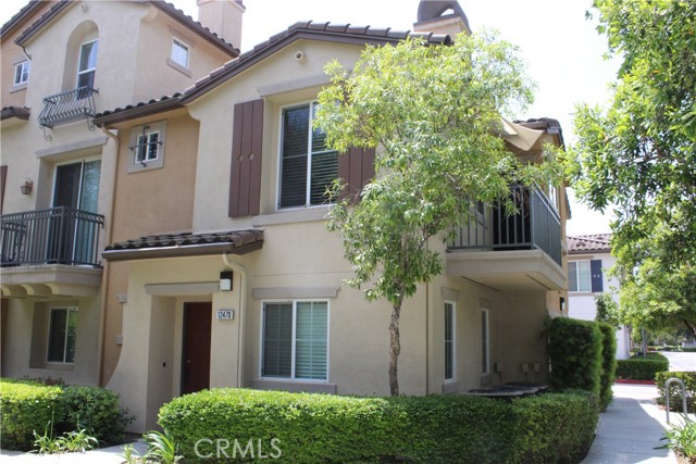 12470 Travanca Lane, Eastvale CA: https://media.crmls.org/medias/55f71d79-6509-4738-b265-ba90051d28e6.jpg