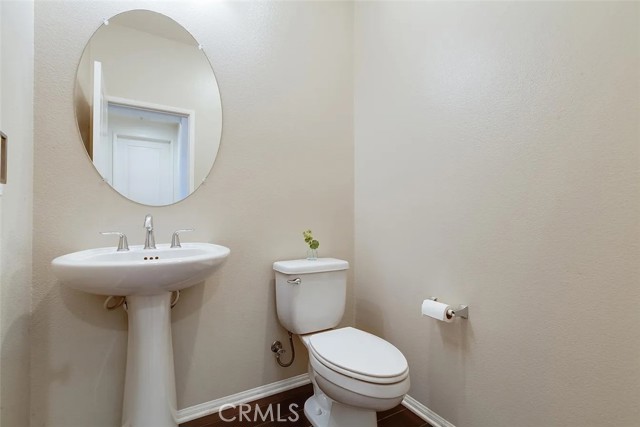 Detail Gallery Image 12 of 28 For 3235 Larkspur St, Tustin,  CA 92782 - 3 Beds | 2/1 Baths