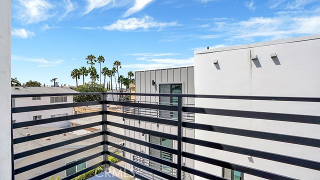 Detail Gallery Image 22 of 35 For 1213 N. Kingsley Dr #1213 1/2,  Los Angeles,  CA 90029 - 4 Beds | 4 Baths