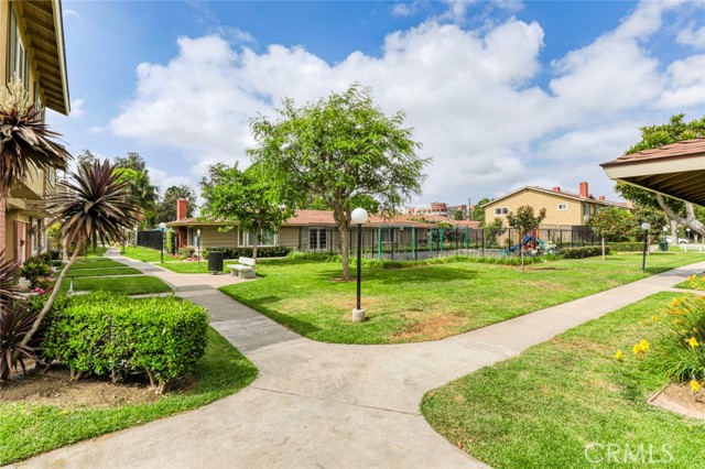 Detail Gallery Image 50 of 56 For 11879 Sungrove Cir, Garden Grove,  CA 92840 - 3 Beds | 2/1 Baths