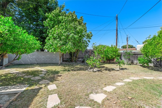 9171 Stanford Avenue, Garden Grove CA: https://media.crmls.org/medias/55f843ad-54f4-4adc-ab99-017cca698720.jpg