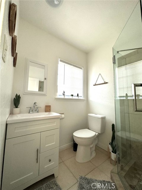 Image 19 of 47 For 9719 Belmont Street