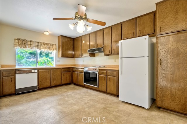 6766 Camino Del Prado, Carlsbad CA: https://media.crmls.org/medias/55f97f1a-8782-4145-b145-1c5ec01a6245.jpg