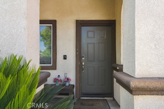 Detail Gallery Image 4 of 33 For 29483 Rock Point Dr, Lake Elsinore,  CA 92530 - 5 Beds | 3 Baths