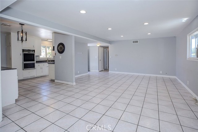 Detail Gallery Image 13 of 37 For 11523 Vanport Ave, Sylmar,  CA 91342 - 3 Beds | 2 Baths