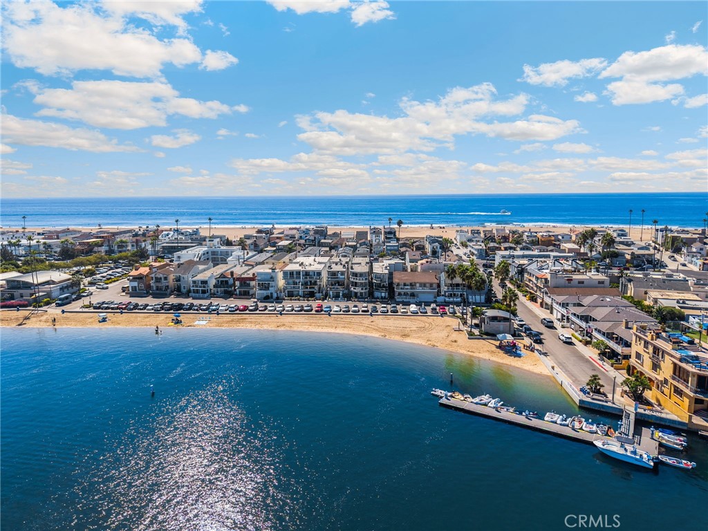 1/2 W Bay Avenue #B