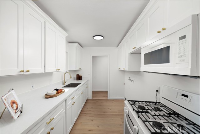 Detail Gallery Image 24 of 71 For 415 E Walnut, Monrovia,  CA 91016 - 6 Beds | 2 Baths