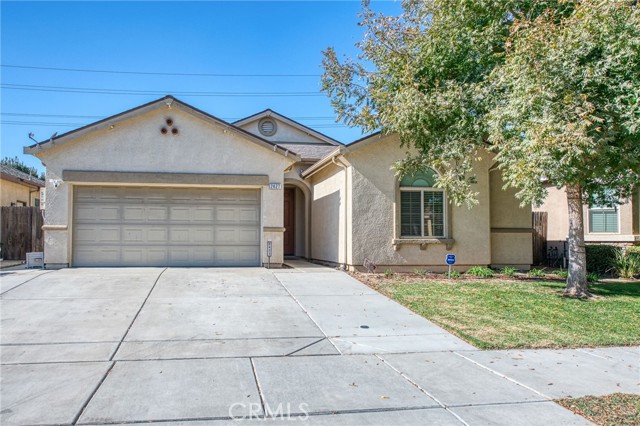 Detail Gallery Image 1 of 31 For 2427 S Laguna Ct, Visalia,  CA 93292 - 4 Beds | 2 Baths