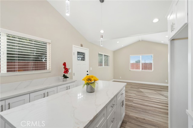 Detail Gallery Image 14 of 30 For 626 W Comstock Ave #B,  Glendora,  CA 91741 - 3 Beds | 2 Baths