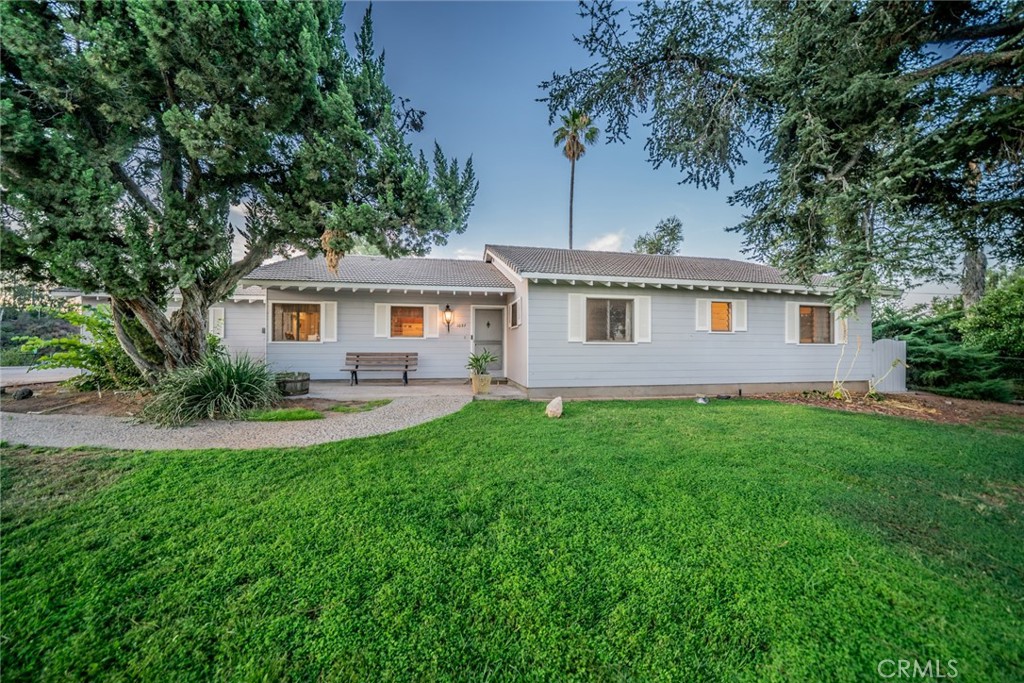 1037 W Sunset Drive
