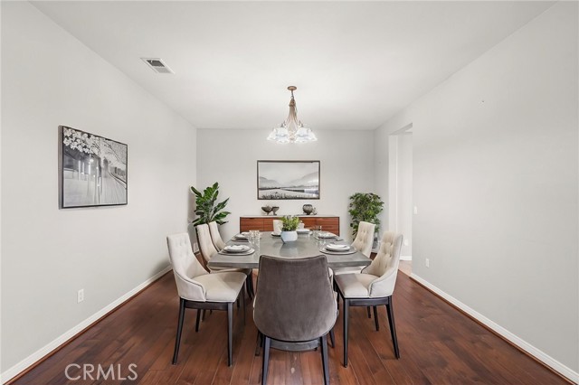 16219 Skyridge Drive, Riverside CA: https://media.crmls.org/medias/55fd97e7-e6f8-4230-8dab-a93f2d1e4084.jpg