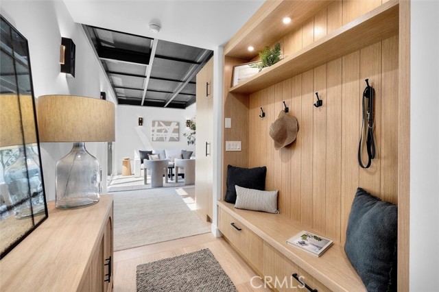 555 Esplanade, Redondo Beach CA: https://media.crmls.org/medias/56002e05-af41-44f9-be19-9e87a4efa34b.jpg