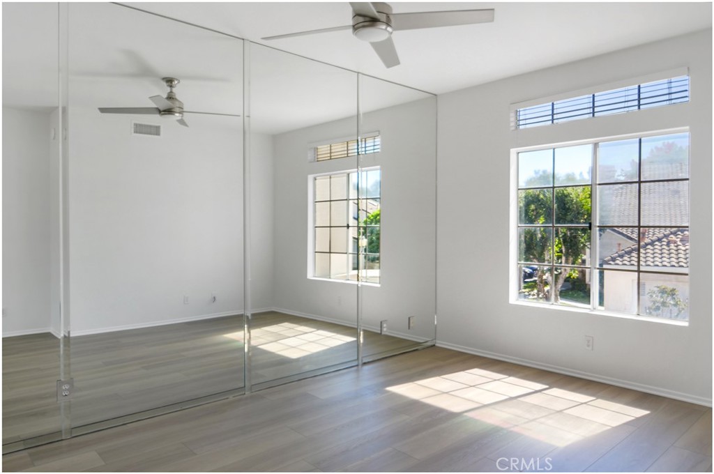 MLS #OC25230660 image #6