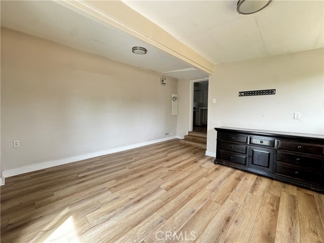 Detail Gallery Image 8 of 10 For 412 Beech, Bakersfield,  CA 93304 - 3 Beds | 2 Baths