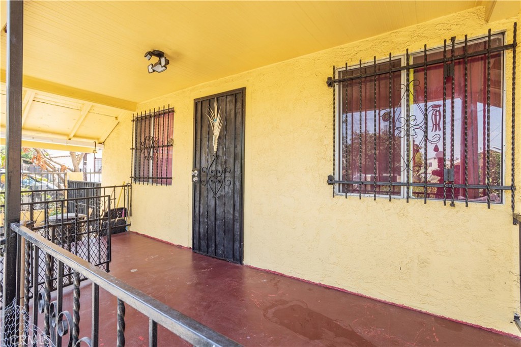 MLS #SR25180641 img 2