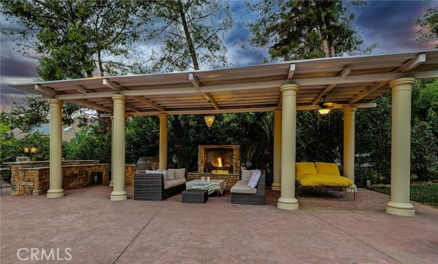 33 Sage Lane, Bell Canyon CA: https://media.crmls.org/medias/560158fa-d295-4e6b-a8f8-5e23b0cc259e.jpg