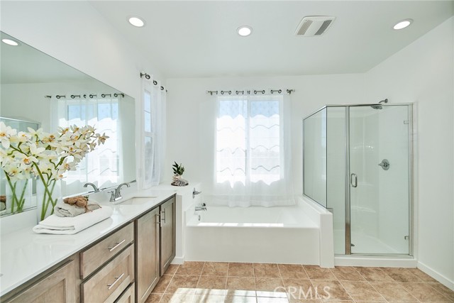 Detail Gallery Image 25 of 44 For 34955 S Serano Sq, Yucaipa,  CA 92399 - 5 Beds | 4 Baths