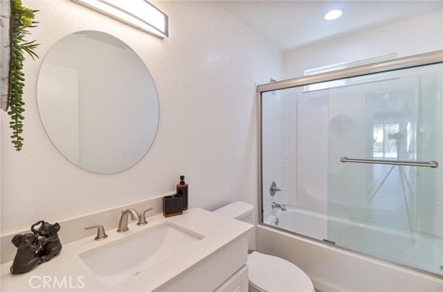 17300 Grand Avenue, Lake Elsinore CA: https://media.crmls.org/medias/56026aa0-3e25-4164-b4b3-ee663b5055e6.jpg