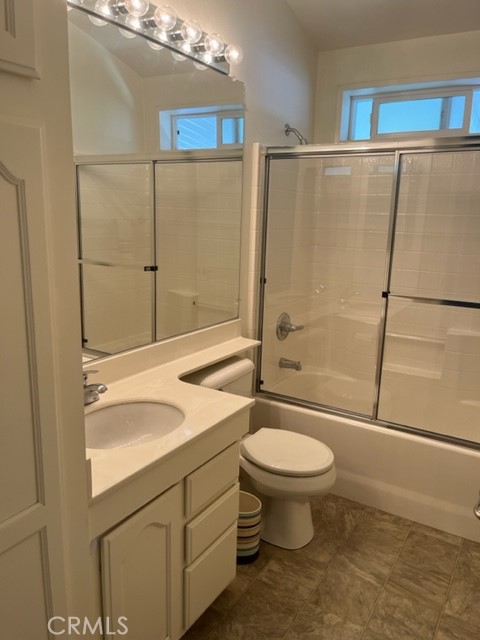 14851 Jeffrey Road, Irvine CA: https://media.crmls.org/medias/56029754-affd-449a-a31b-2524579590b8.jpg