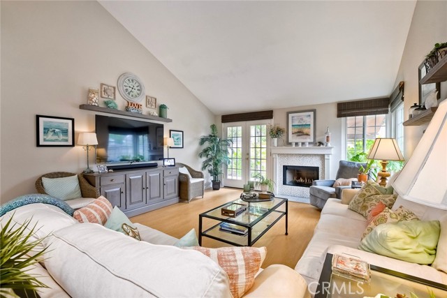 543 Rockport Court, Encinitas CA: https://media.crmls.org/medias/5602d294-e48a-402f-a876-3489c082fbcf.jpg
