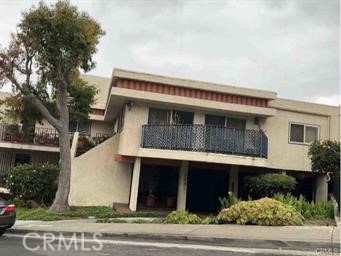 2231 Saint Louis Avenue #101B