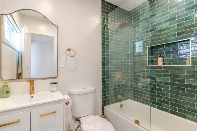 Detail Gallery Image 24 of 34 For 6659 Shirley Ave, Reseda,  CA 91335 - 3 Beds | 2 Baths