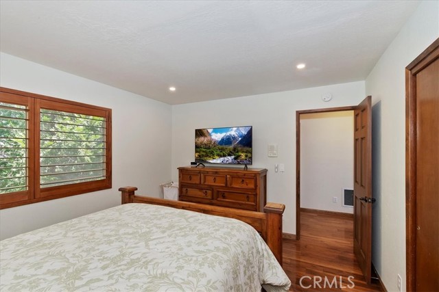 Detail Gallery Image 28 of 49 For 415 Golf Course, Lake Arrowhead,  CA 92352 - 4 Beds | 3/1 Baths