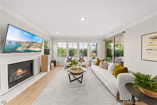 Detail Gallery Image 10 of 63 For 109 Bumblebee, Irvine,  CA 92618 - 4 Beds | 3/1 Baths