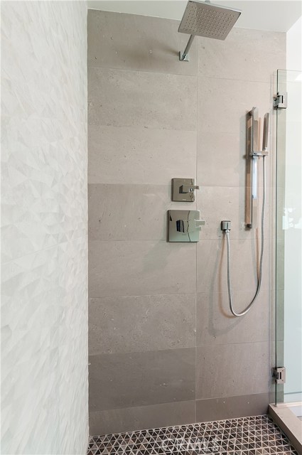 1635 Palm Drive, Hermosa Beach, California 90254, 4 Bedrooms Bedrooms, ,3 BathroomsBathrooms,Residential,Sold,Palm,SB17135203