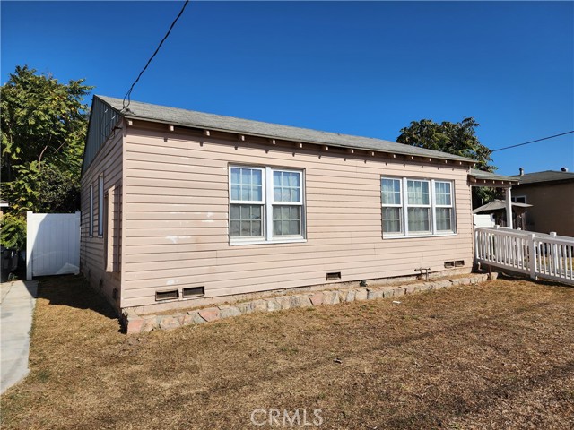 Detail Gallery Image 2 of 5 For 1511 W 220th St, Torrance,  CA 90501 - 2 Beds | 1 Baths