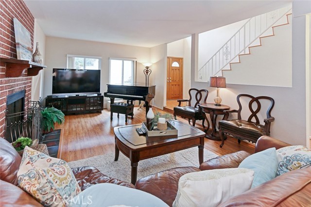 2218 Gates Avenue, Redondo Beach, California 90278, 4 Bedrooms Bedrooms, ,2 BathroomsBathrooms,Residential,Sold,Gates,SB17034339