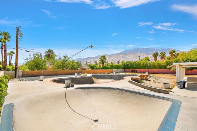 Detail Gallery Image 21 of 31 For 2175 E Racquet Club Rd, Palm Springs,  CA 92262 - 3 Beds | 2 Baths