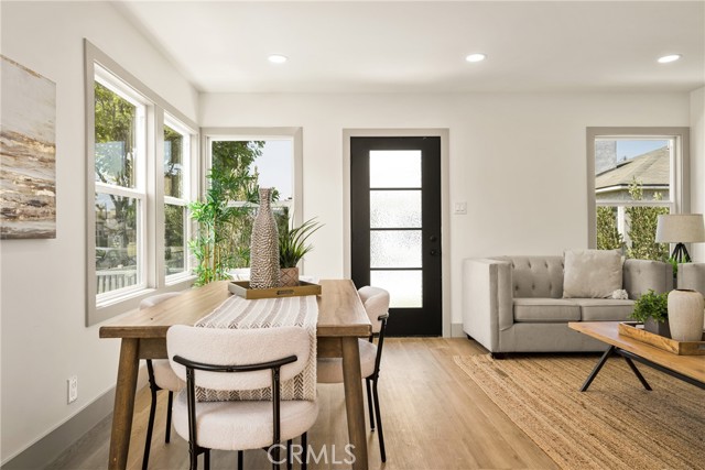 2510 Termino Avenue, Long Beach CA: https://media.crmls.org/medias/56075ba6-a52a-4d2f-a2b3-a301af8b253a.jpg