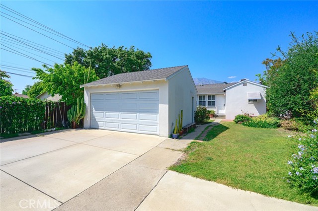 204 E Floral Avenue, Arcadia CA: https://media.crmls.org/medias/56079d77-d562-4c75-b3b7-16276d117684.jpg