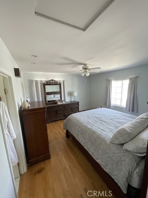 7431 Topeka Drive photo 12
