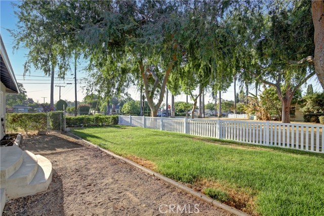 Detail Gallery Image 19 of 22 For 6149 Palm Ave, Riverside,  CA 92506 - 3 Beds | 2 Baths