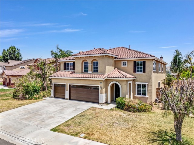 6556 Wells Springs Street, Eastvale CA: https://media.crmls.org/medias/560846d6-60f7-4434-8178-8c5c161a4213.jpg
