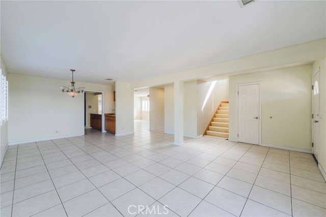 Detail Gallery Image 5 of 25 For 429 S Hill St, Orange,  CA 92869 - 3 Beds | 2/1 Baths