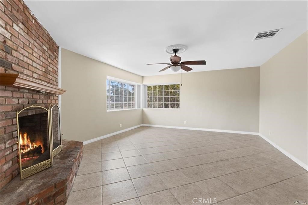 MLS #WS25228110 image #4