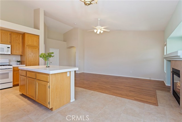 Detail Gallery Image 22 of 46 For 3946 Camelback Cir, Corona,  CA 92883 - 5 Beds | 2 Baths